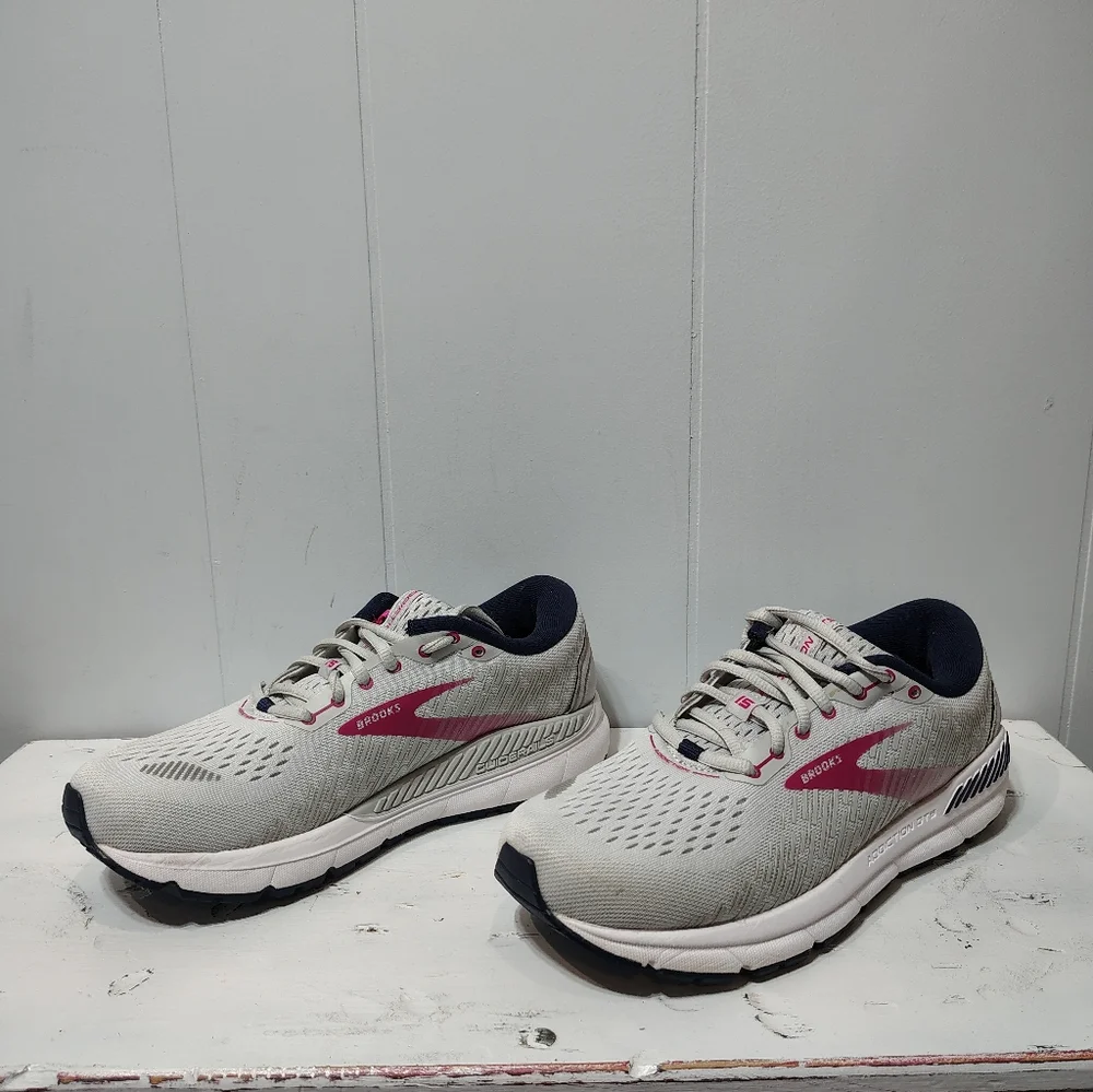Brooks Addiction‎ GTS 15 Running Shoes White Pink Women’s 9 B Medium - Picture 2 of 7